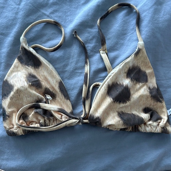 WeWoreWhat Cheetah Print Swim - Picture 9 of 10
